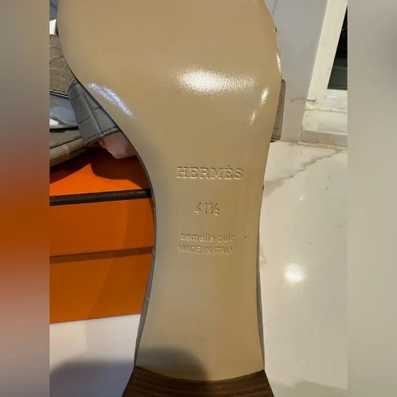 Hermes Oasis Custom Alligator Sandals Size 41.5 - Picture 8 of 15